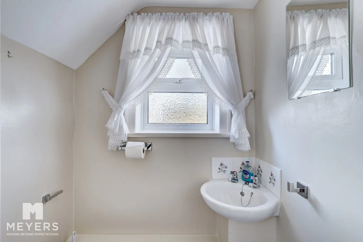 Southwick Road, Bournemouth, BH6, photo 24