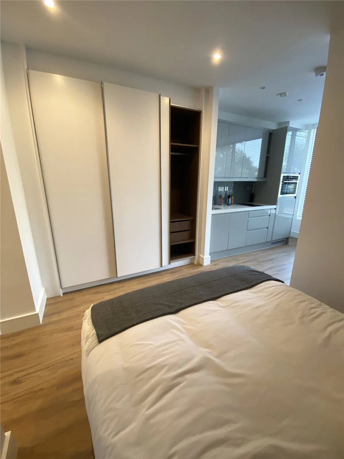 West Gate, Ealing, W5, photo 6