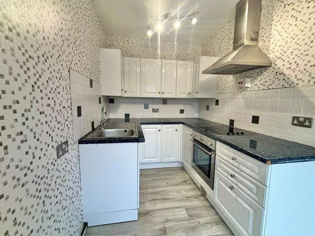 Bidston Road, Prenton, CH43, photo 4
