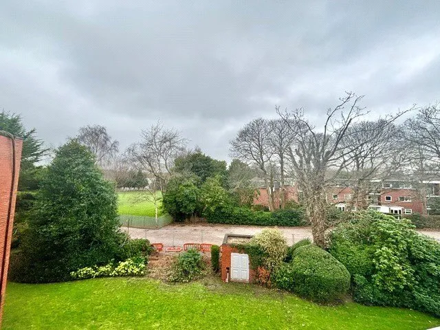 Bidston Road, Prenton, CH43, photo 8