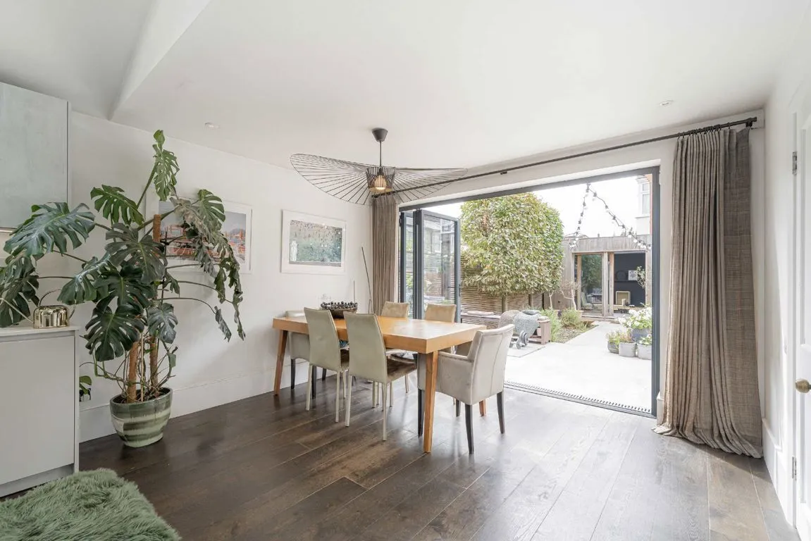 Burtons Road, TW12, photo 4