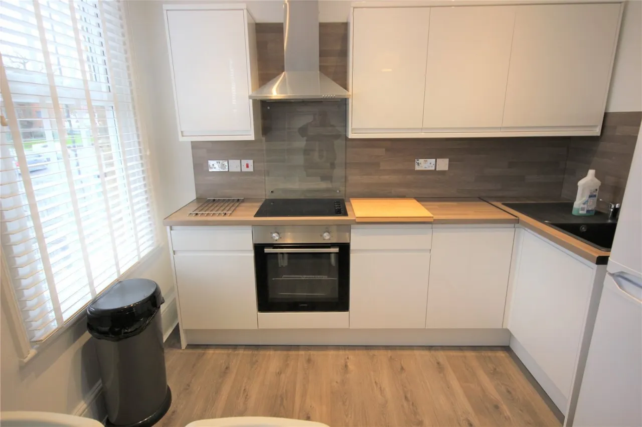 Bounds Green Road, Bounds Green, N11, photo 2