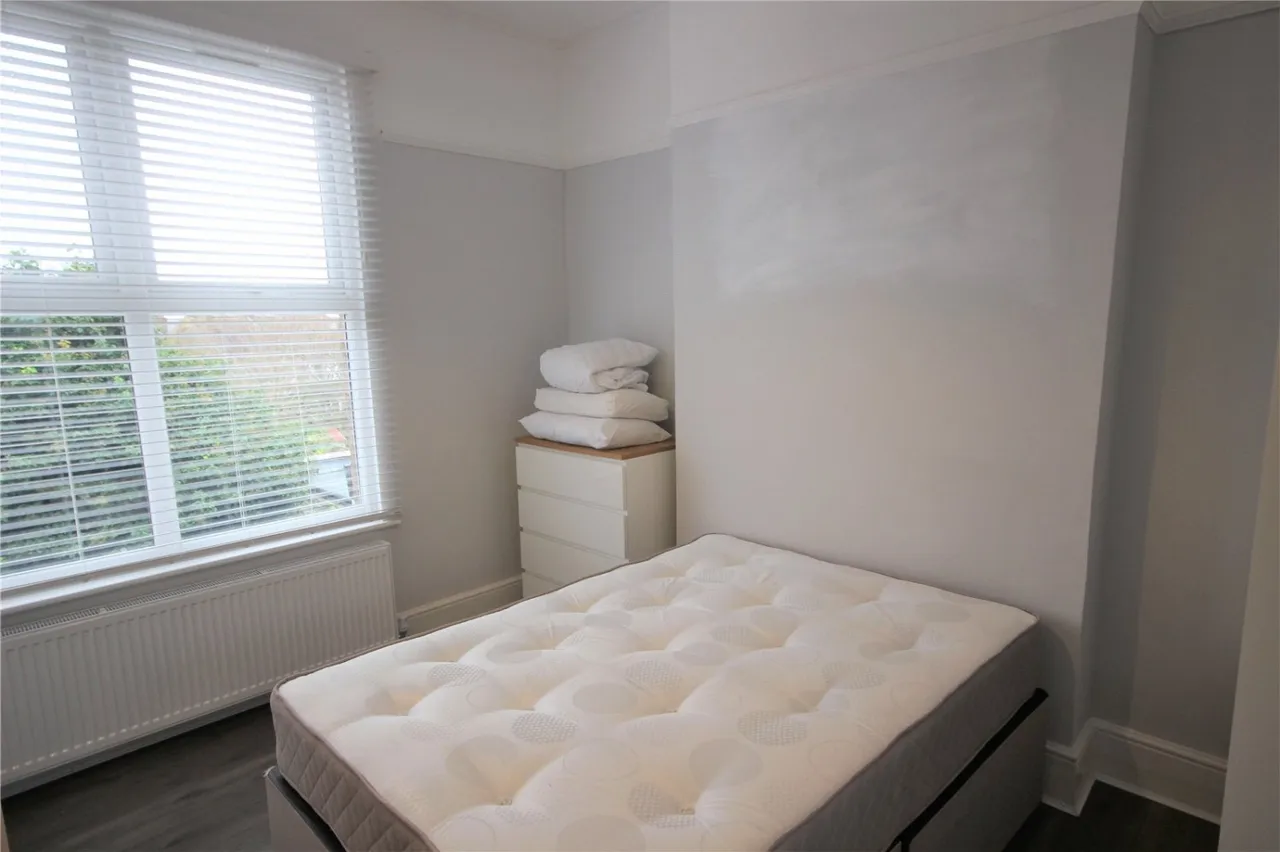 Bounds Green Road, Bounds Green, N11, photo 3