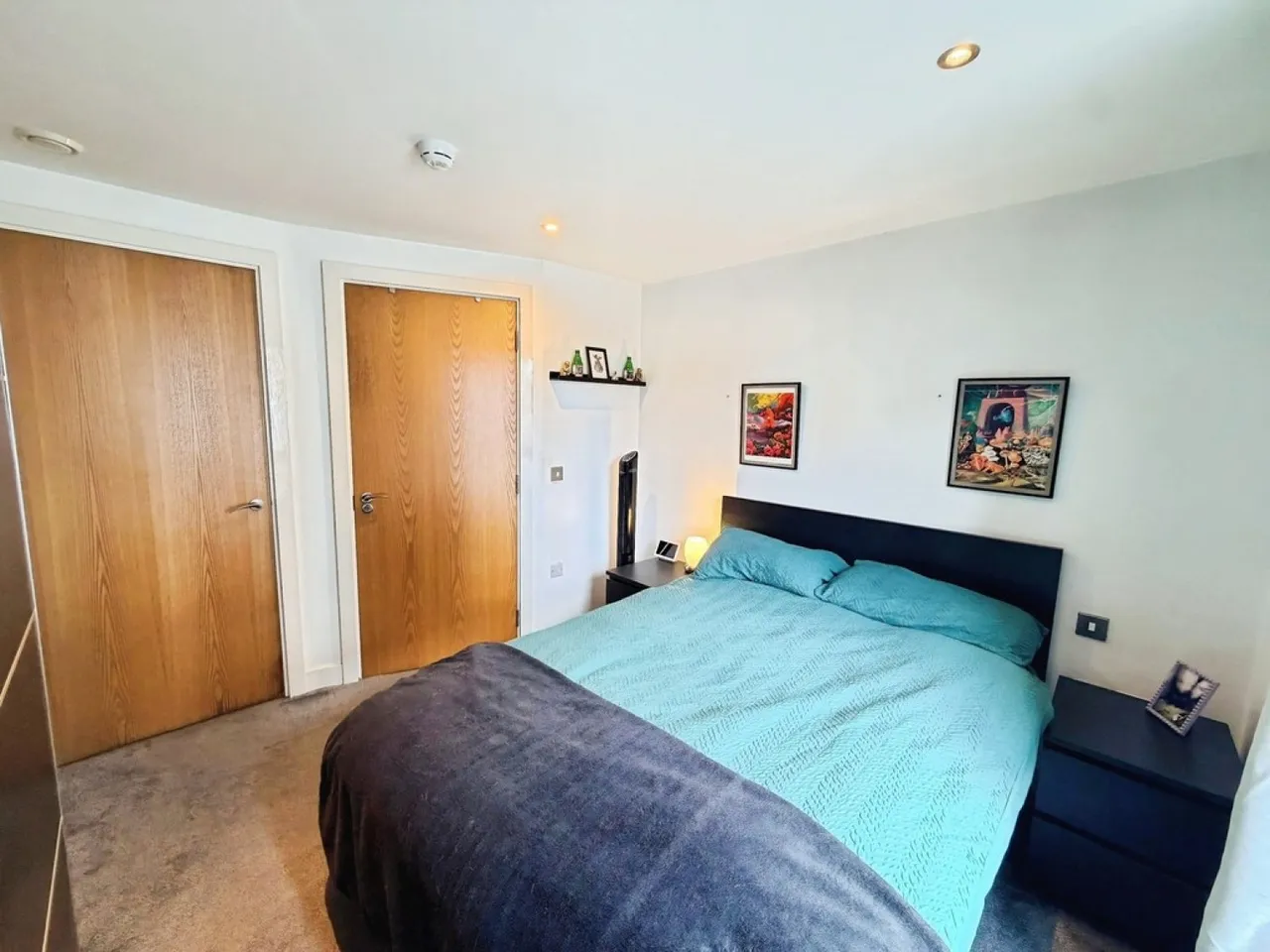 La Salle, Leeds Dock, photo 7
