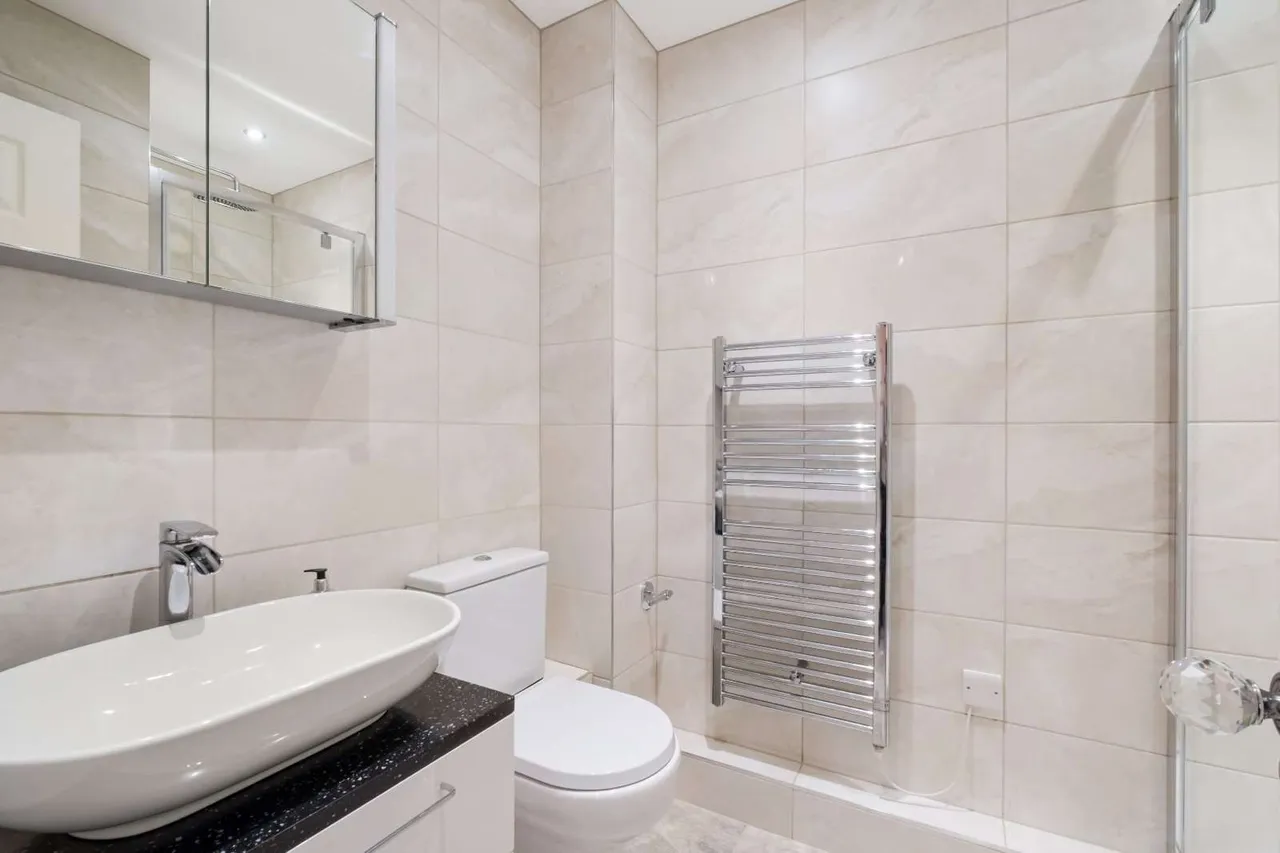 Crescent Lane, London, SW4 9PQ, photo 9