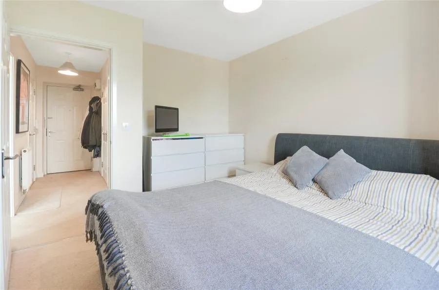 Daimler Drive, Dunstable, LU6, photo 8