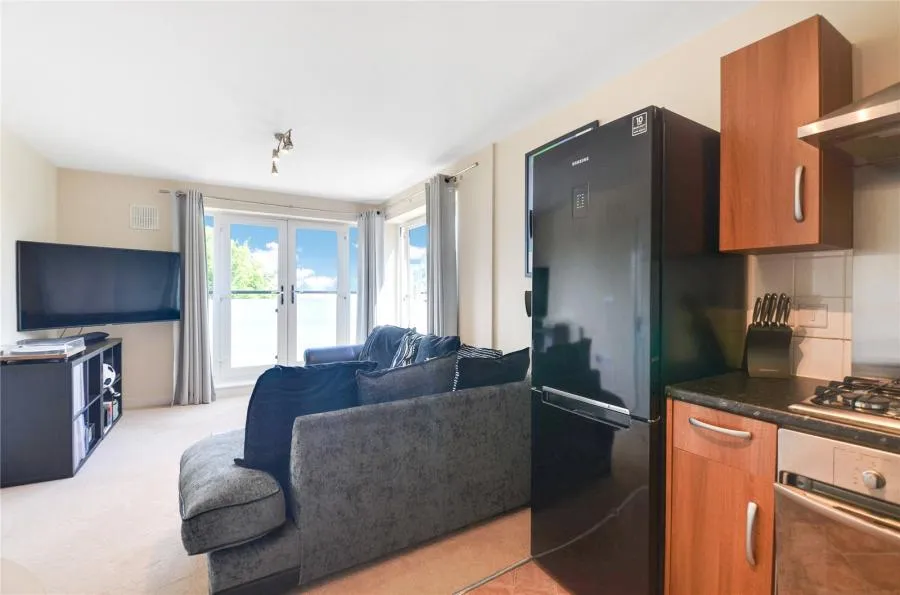 Daimler Drive, Dunstable, LU6, photo 12