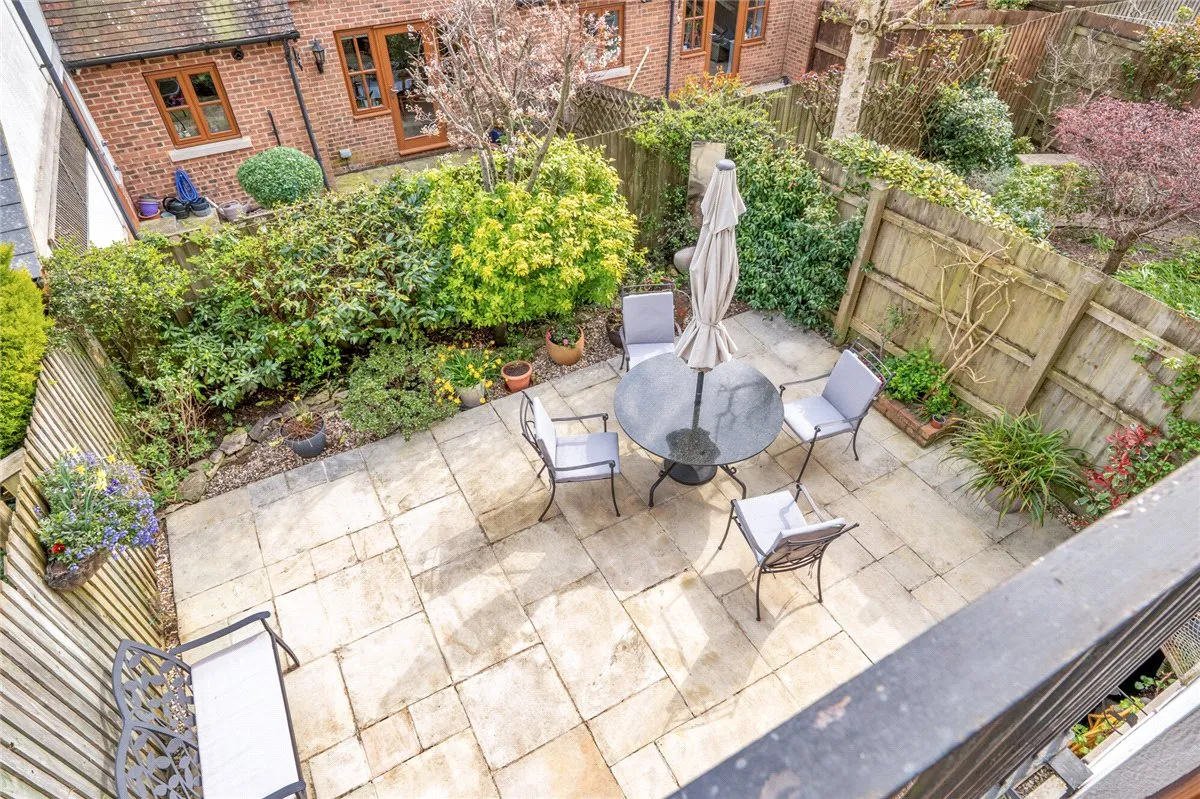Cromwell Court, Marlborough, SN8, photo 17