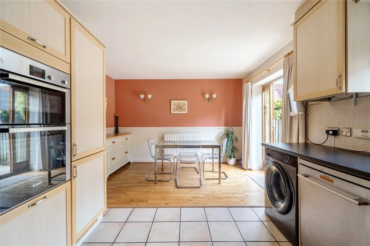 3 bed house for sale, Cromwell Court, Marlborough, SN8