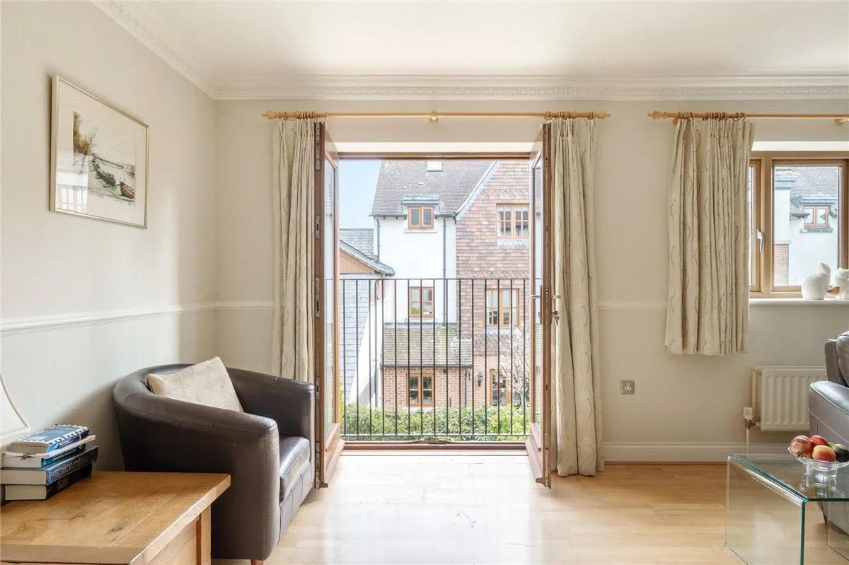 Cromwell Court, Marlborough, SN8, photo 5