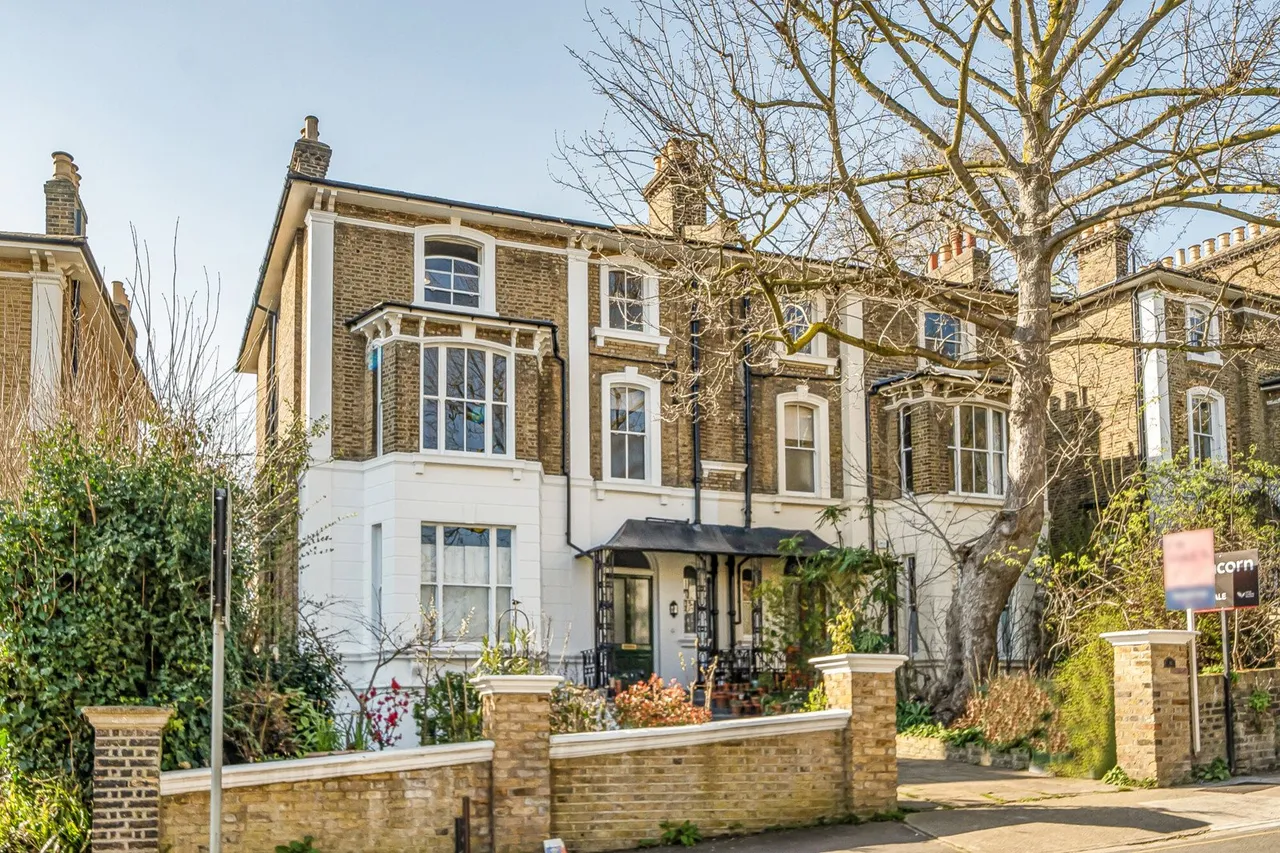 2 bed flat for sale — Granville Park, SE13