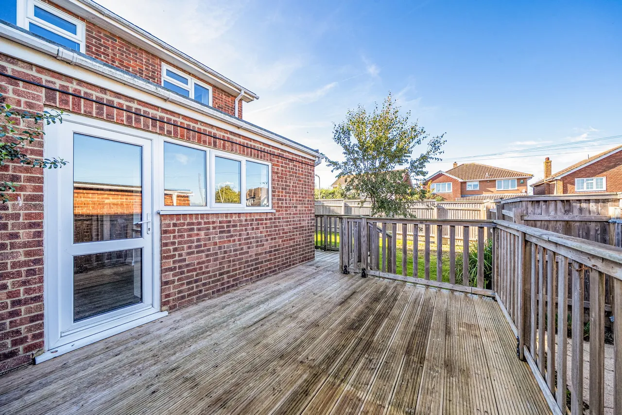 Sunray Avenue, Whitstable, photo 21
