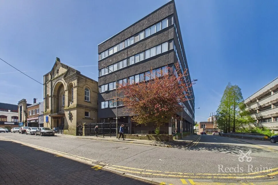 1 bed house to rent, Bethesda Street, Burnley, BB11