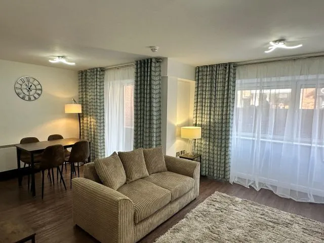 Royal Plaza, 2 Westfield Terrace, Sheffield, S1 4GD, photo 3