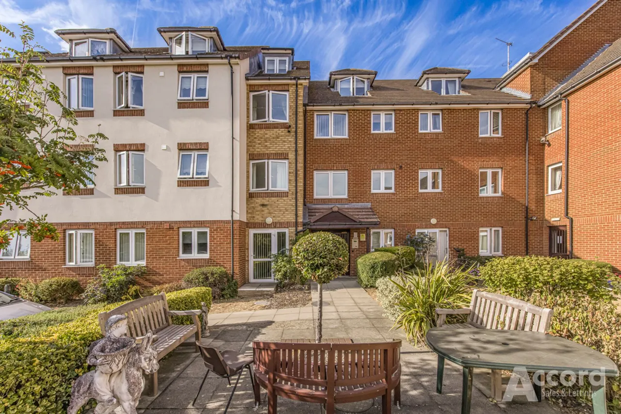Crammavill Street, Grays, RM16, photo 12