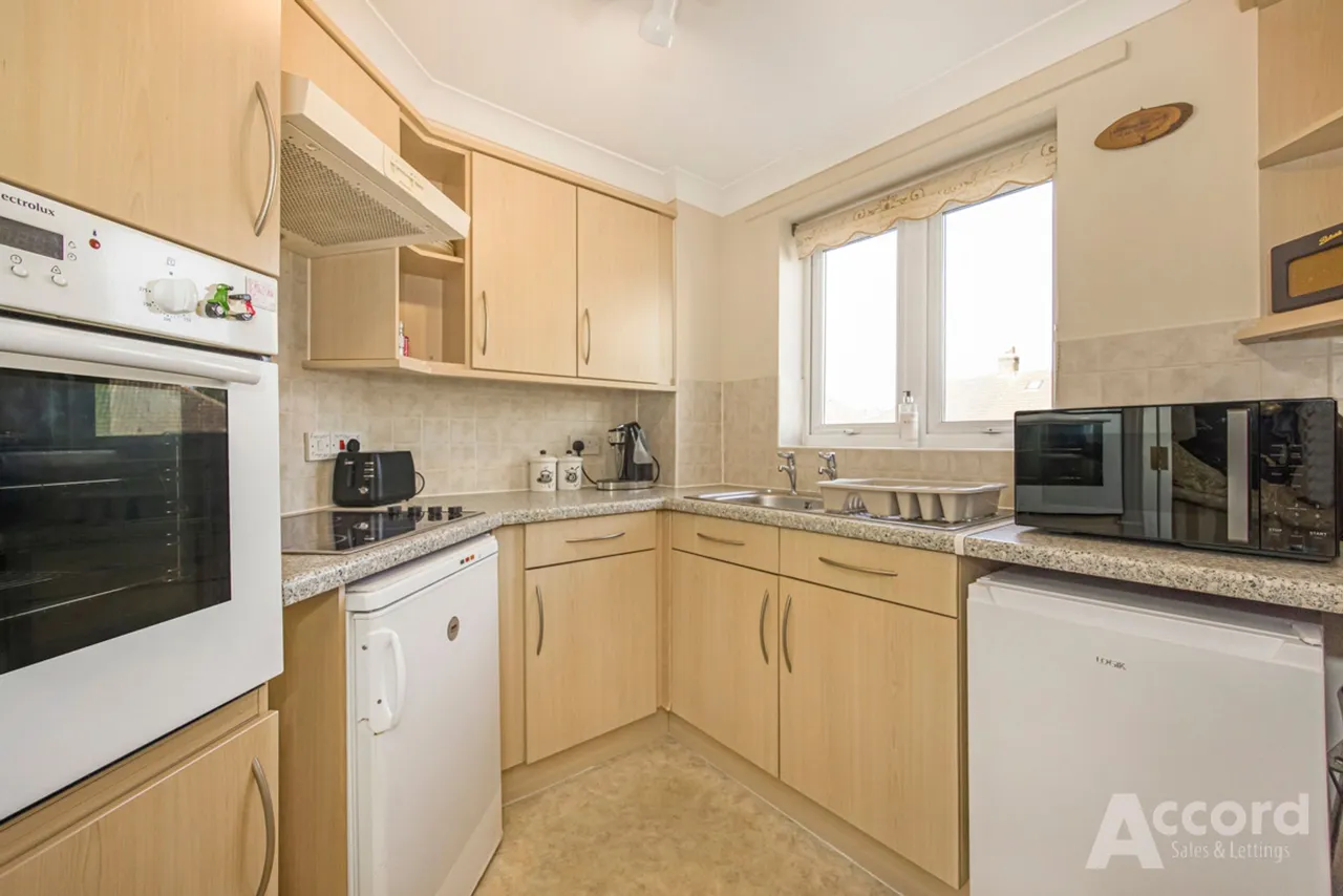 Crammavill Street, Grays, RM16, photo 17