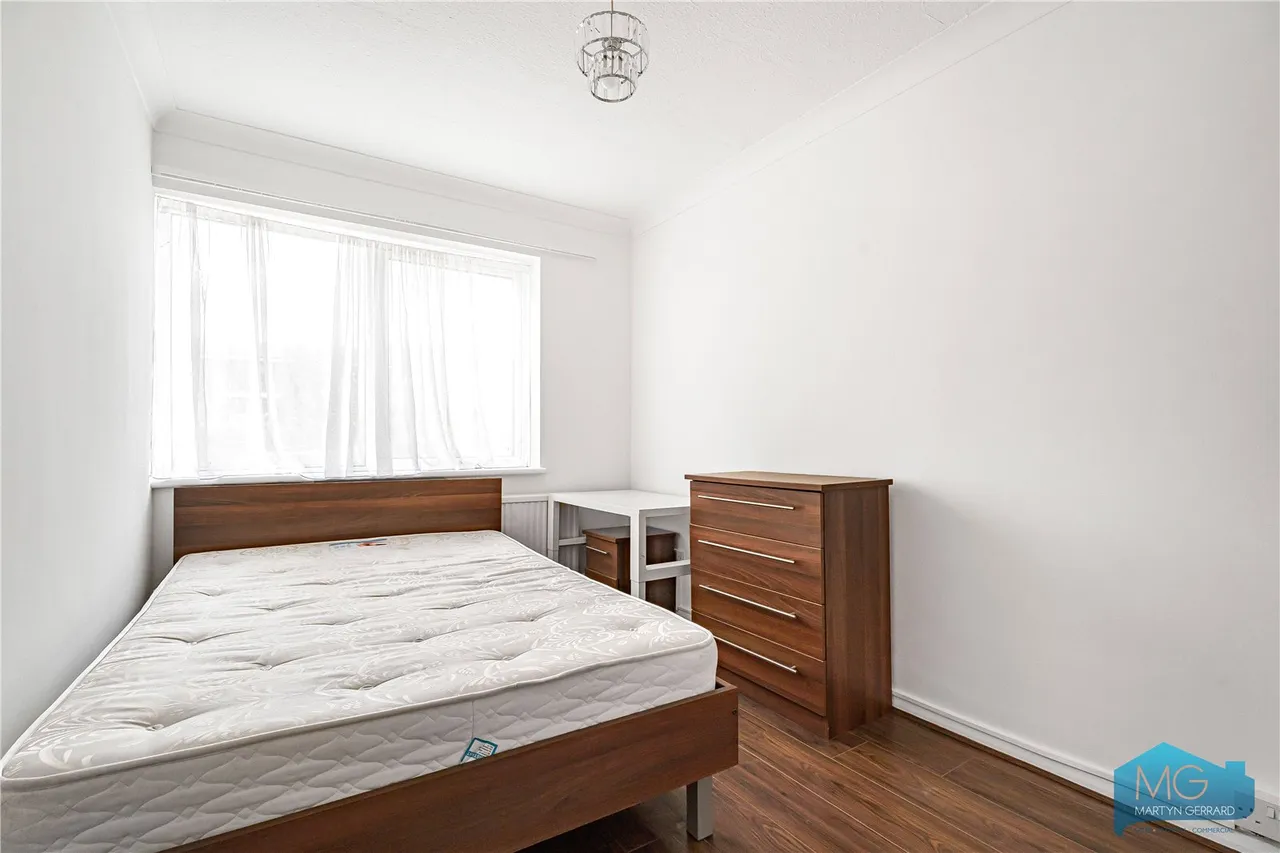 Chase Side, London, N14, photo 8