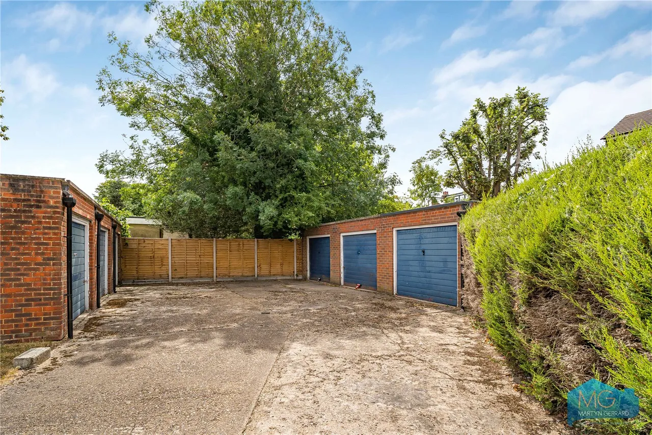 Chase Side, London, N14, photo 12