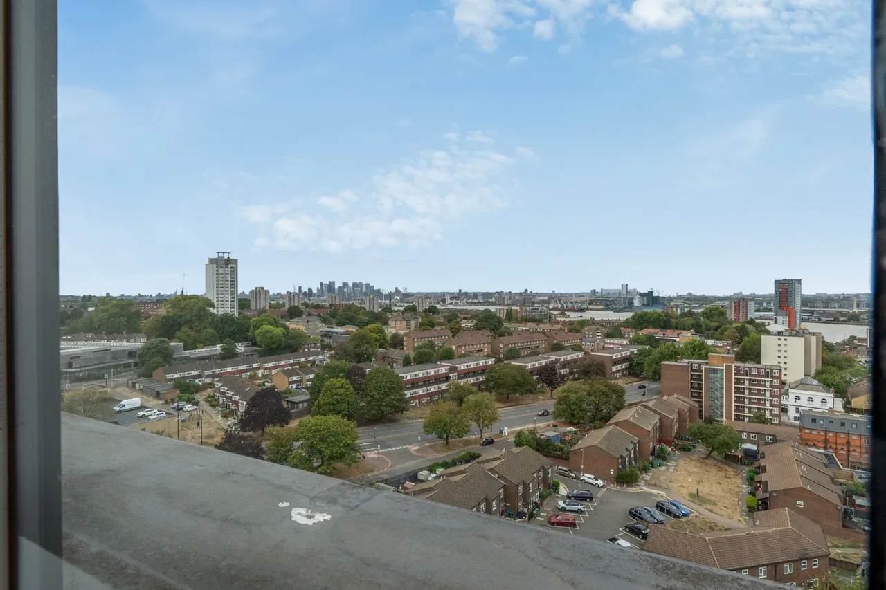 Wellington Street, London, SE18, photo 4