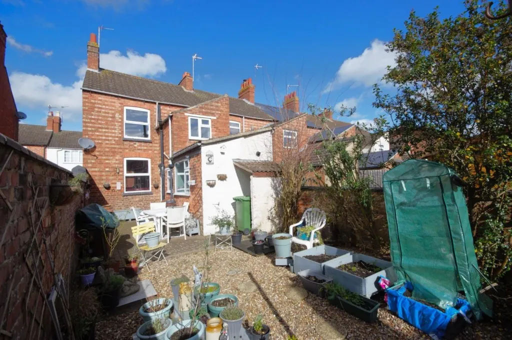 Victoria Street, Earls Barton, photo 14