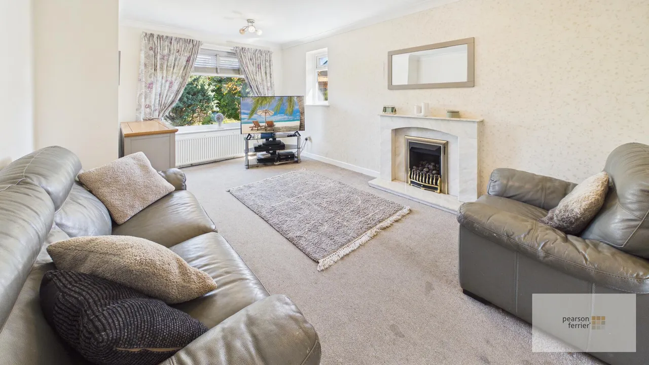 Trent Drive, Bury, Greater Manchester, BL9 6QZ, photo 3