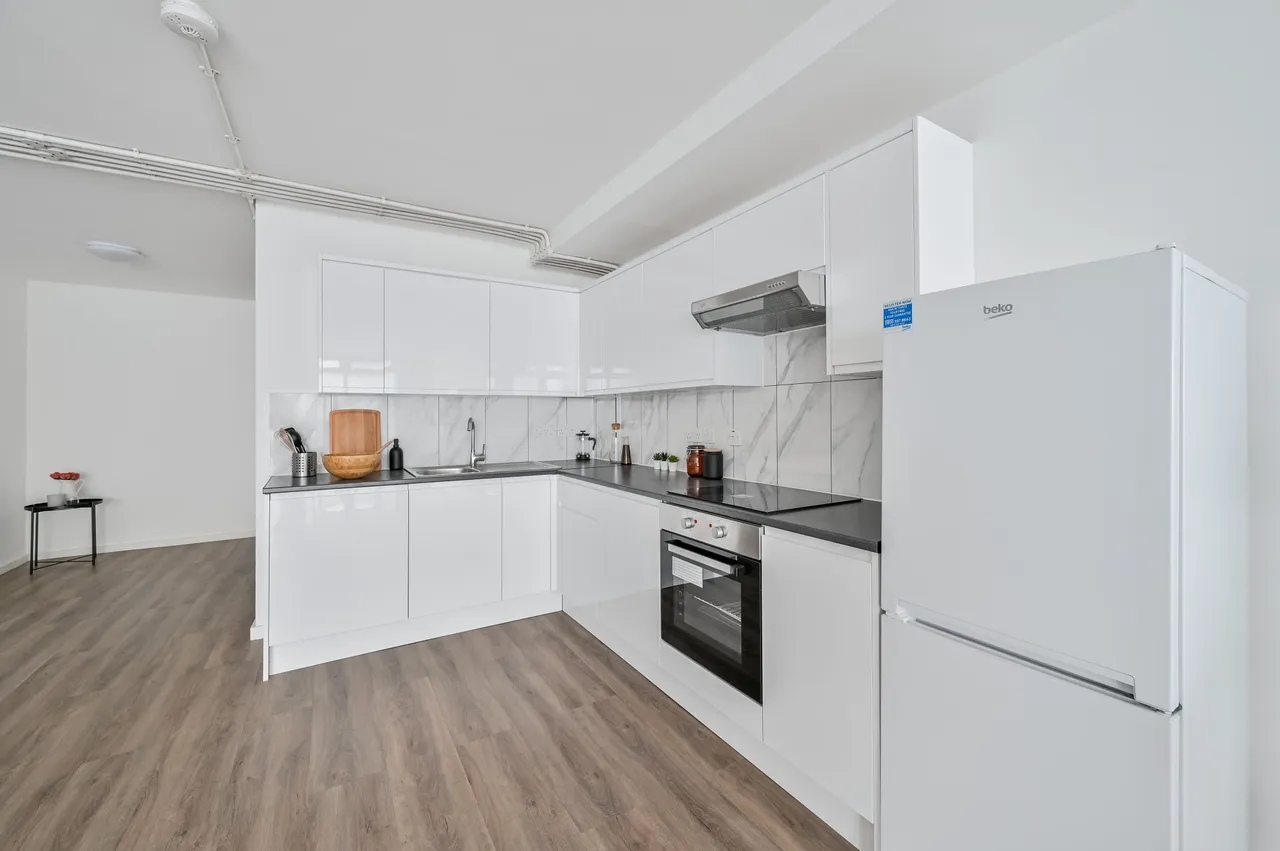 Unit 5, 3 Palmers Road, London, photo 3
