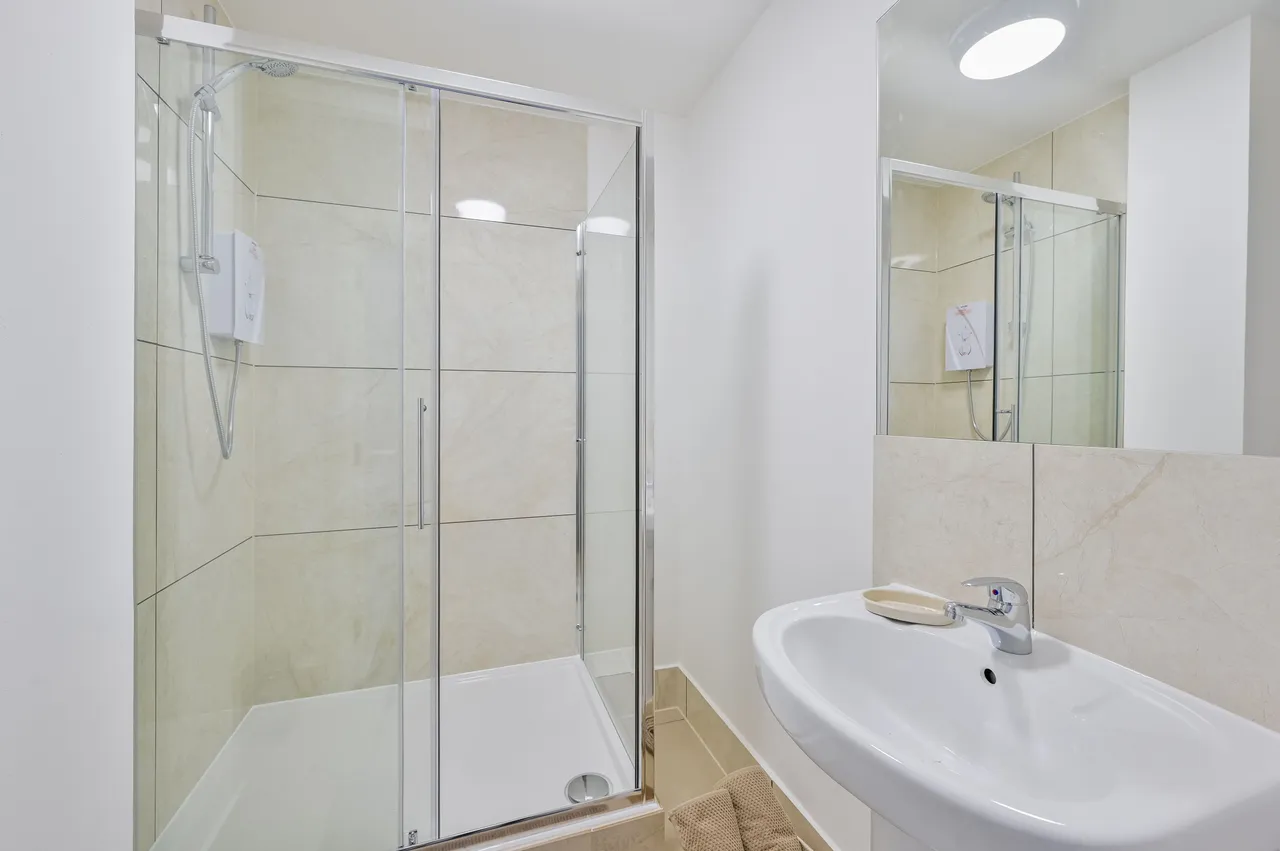 Unit 5, 3 Palmers Road, London, photo 9