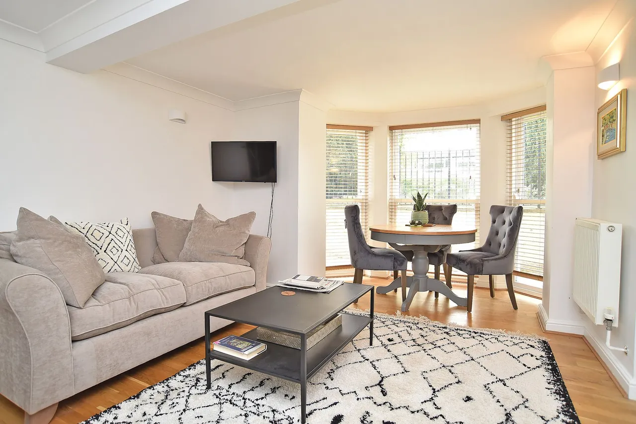 Cold Bath Road, Harrogate, HG2, photo 2