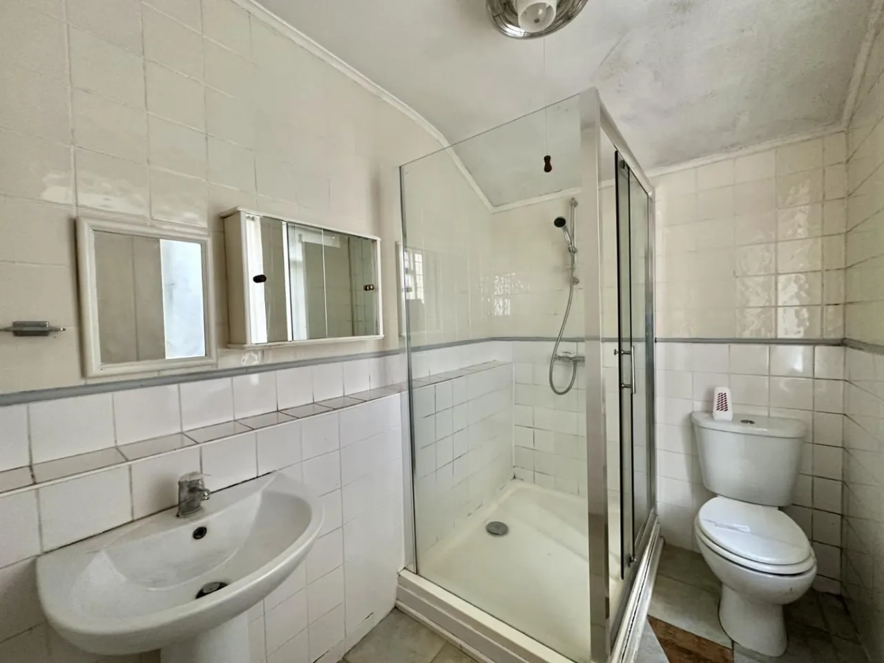 Cherry Grove, Uxbridge, UB8, photo 10