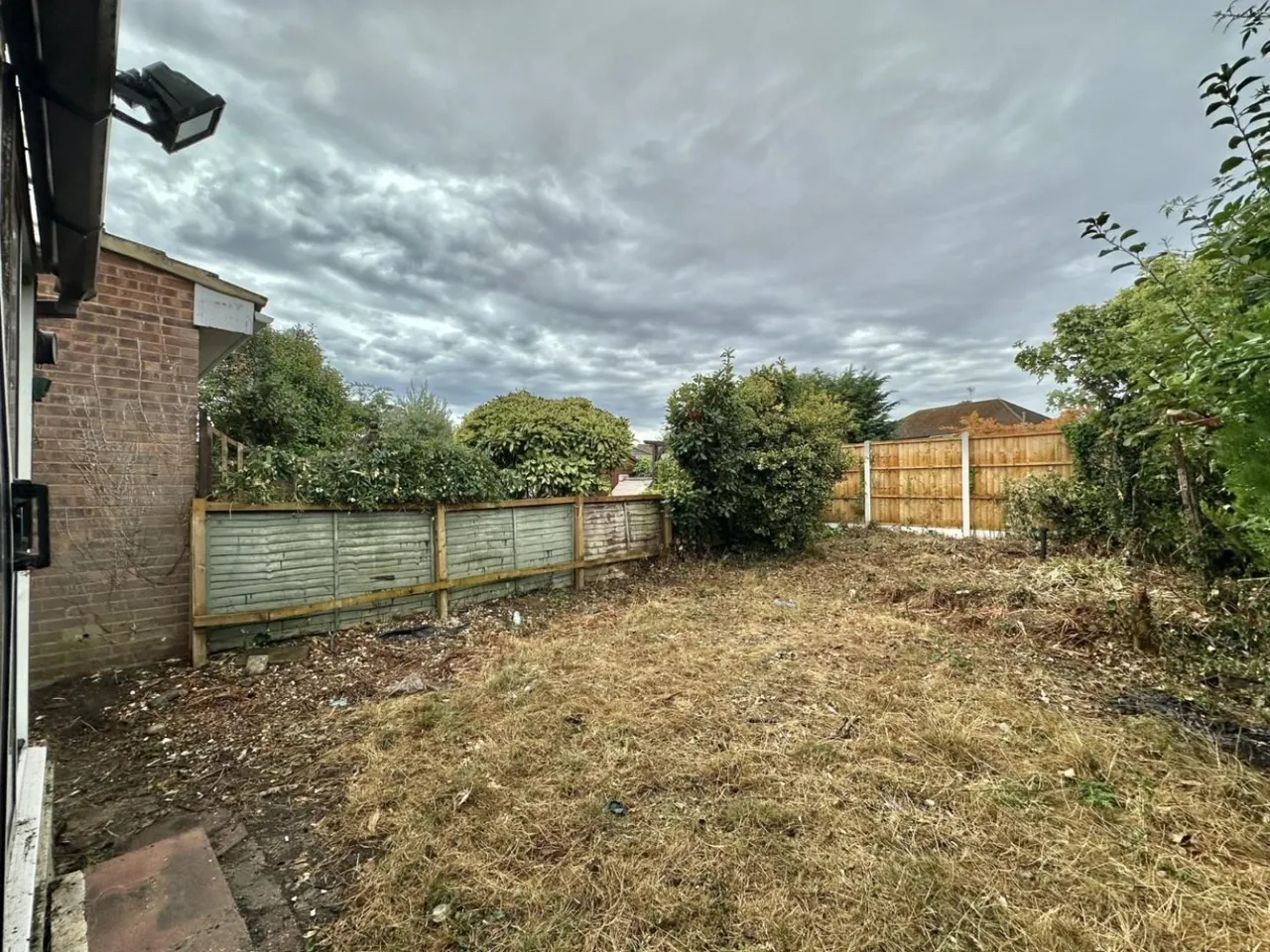 Cherry Grove, Uxbridge, UB8, photo 9