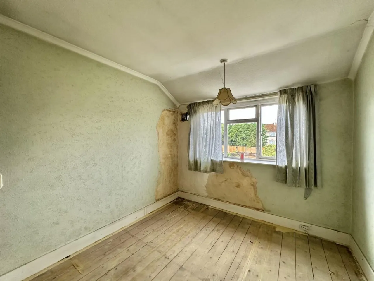 Cherry Grove, Uxbridge, UB8, photo 13