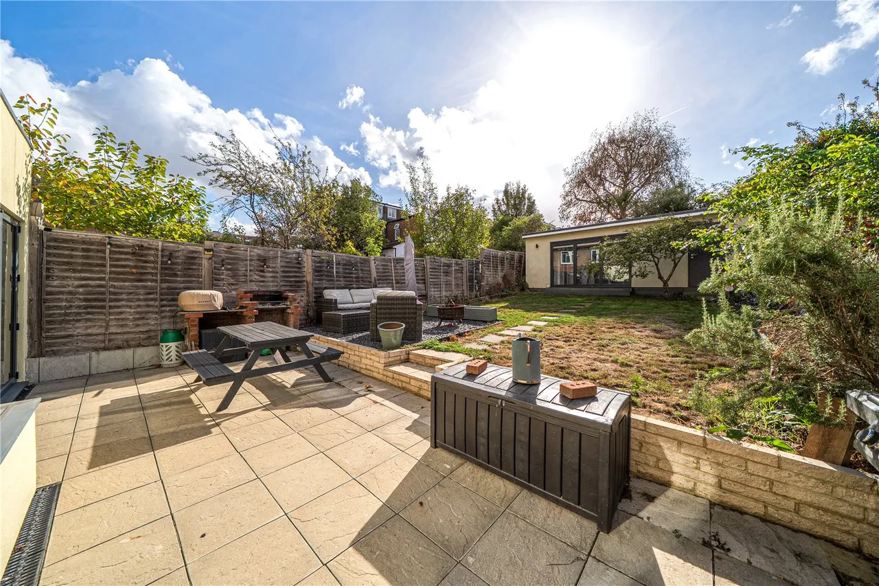 Pitshanger Lane, Ealing, W5, photo 22