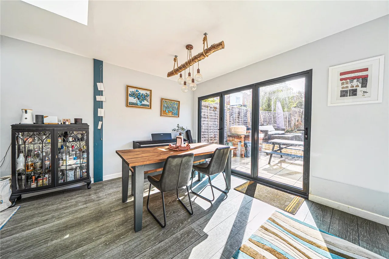 Pitshanger Lane, Ealing, W5, photo 11