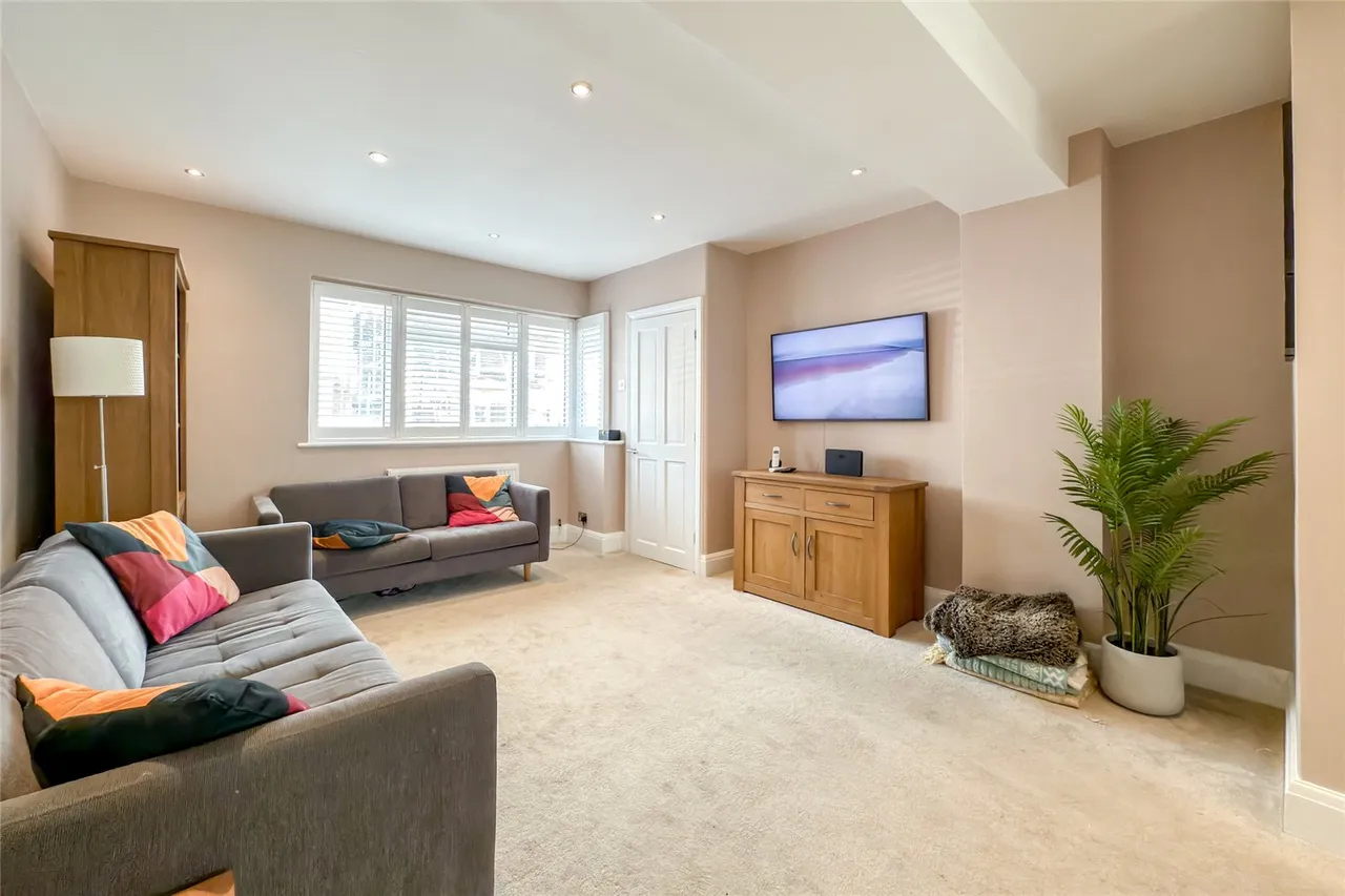 Burnham Road, St. Albans, Hertfordshire, AL1 4QW, photo 2