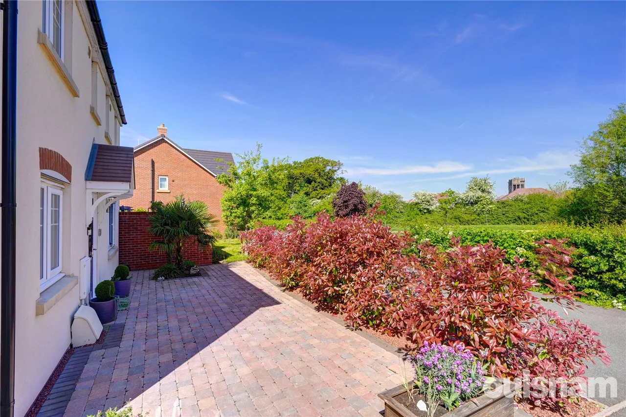 Dormouse Fields, Droitwich, Worcestershire, WR9 7FS, photo 36