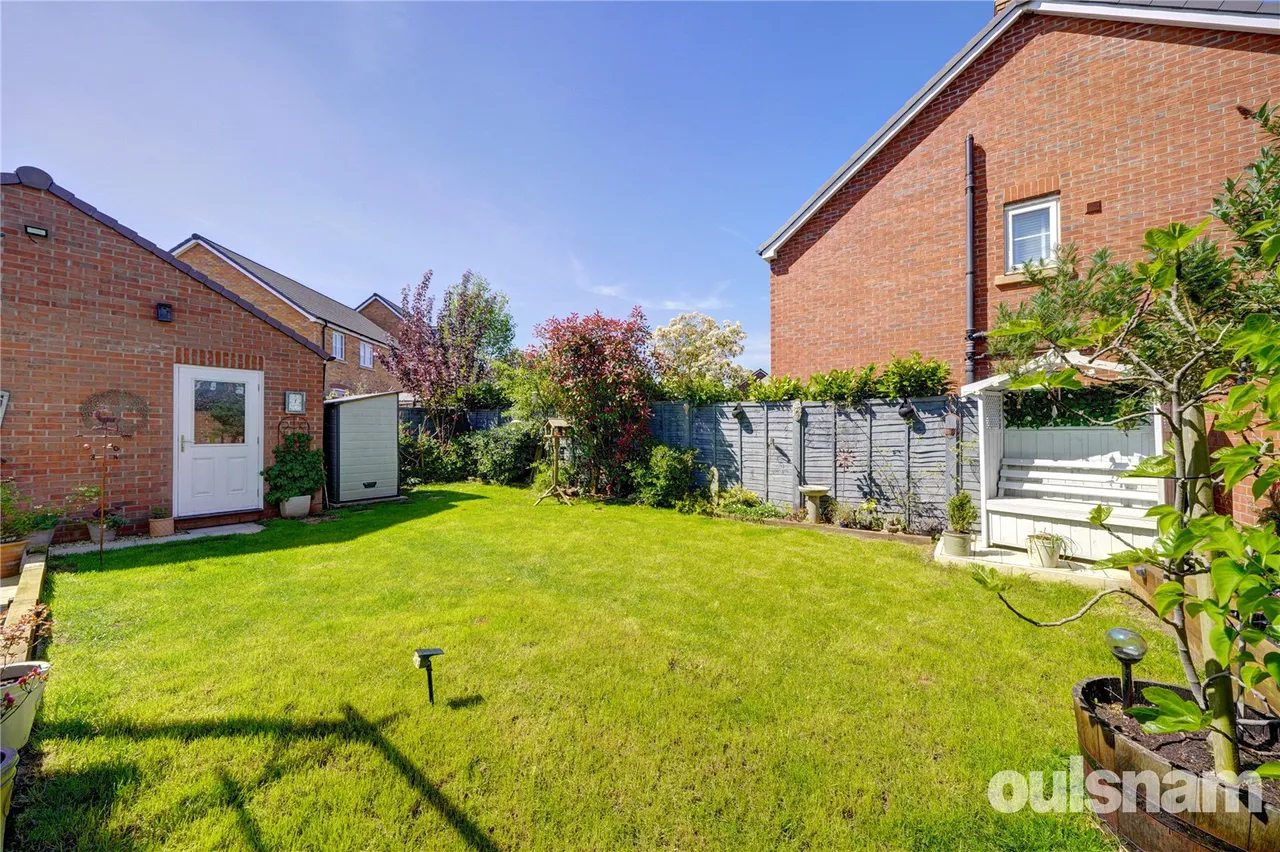 Dormouse Fields, Droitwich, Worcestershire, WR9 7FS, photo 28