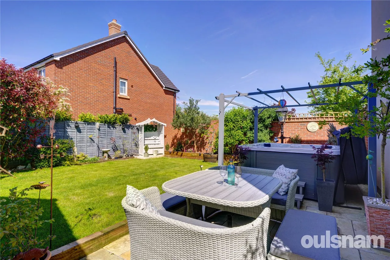 Dormouse Fields, Droitwich, Worcestershire, WR9 7FS, photo 19