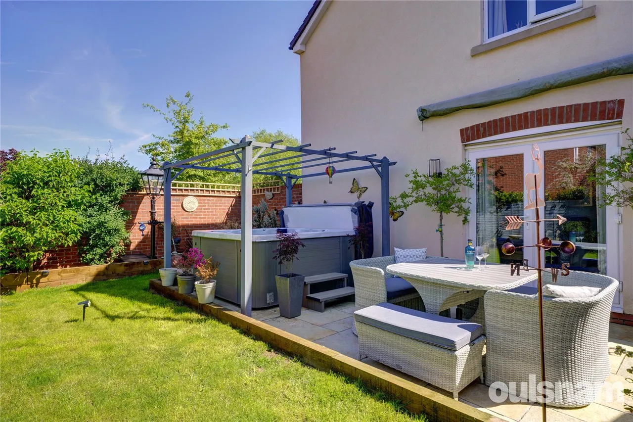 Dormouse Fields, Droitwich, Worcestershire, WR9 7FS, photo 26