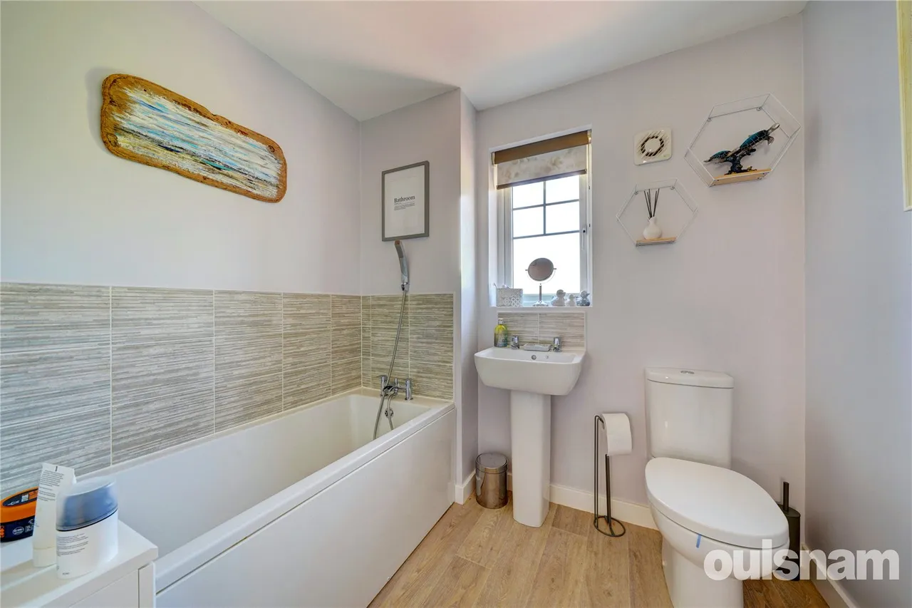 Dormouse Fields, Droitwich, Worcestershire, WR9 7FS, photo 18