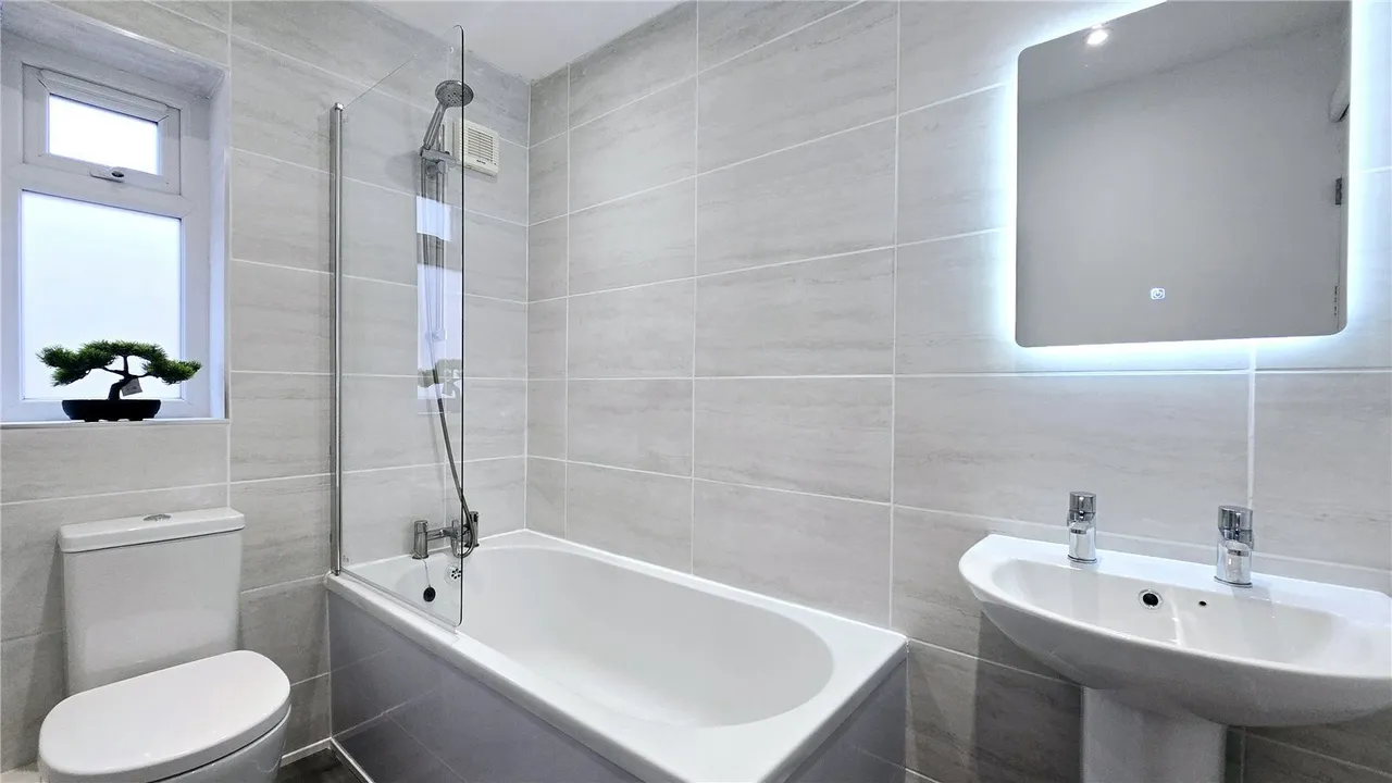 Lon Gardener, Valley, LL65, photo 13