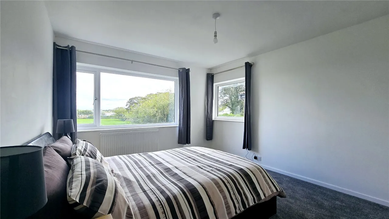 Lon Gardener, Valley, LL65, photo 10