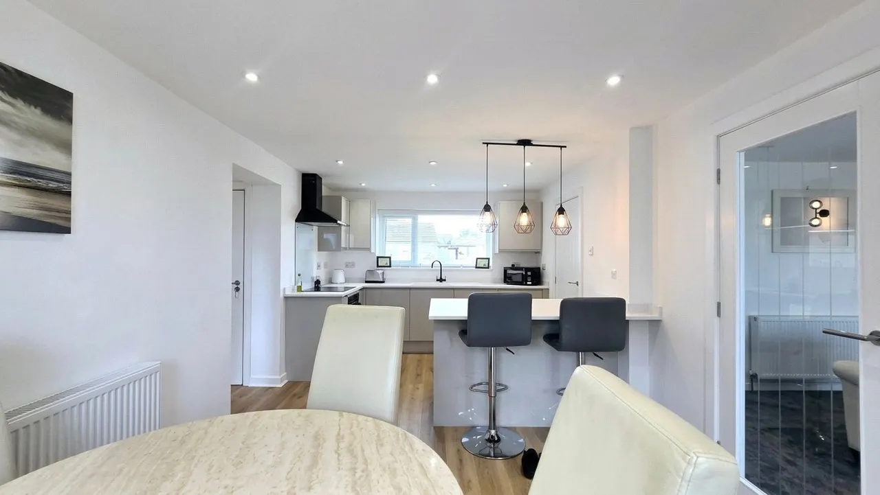 Lon Gardener, Valley, LL65, photo 6