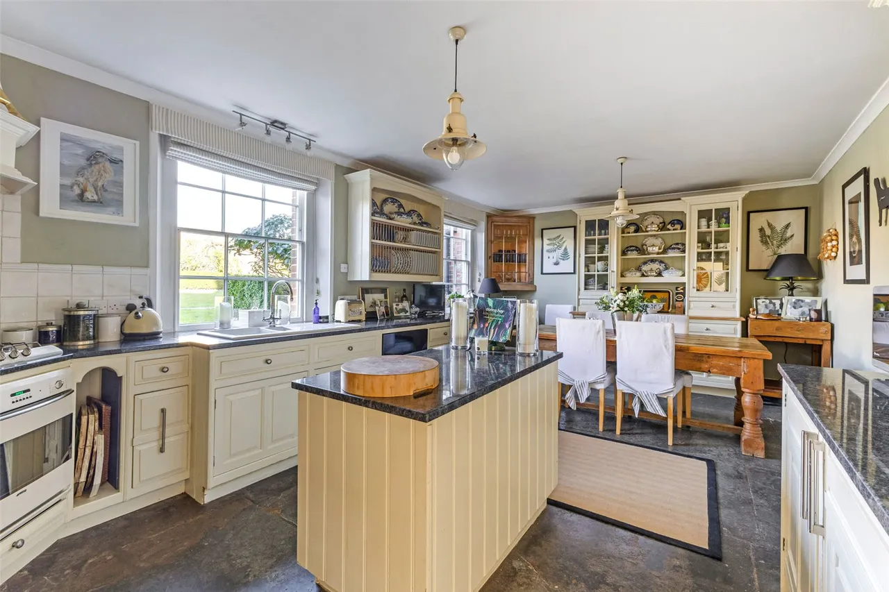 Boreham Road, Warminster, Wiltshire, BA12 9HF, photo 3