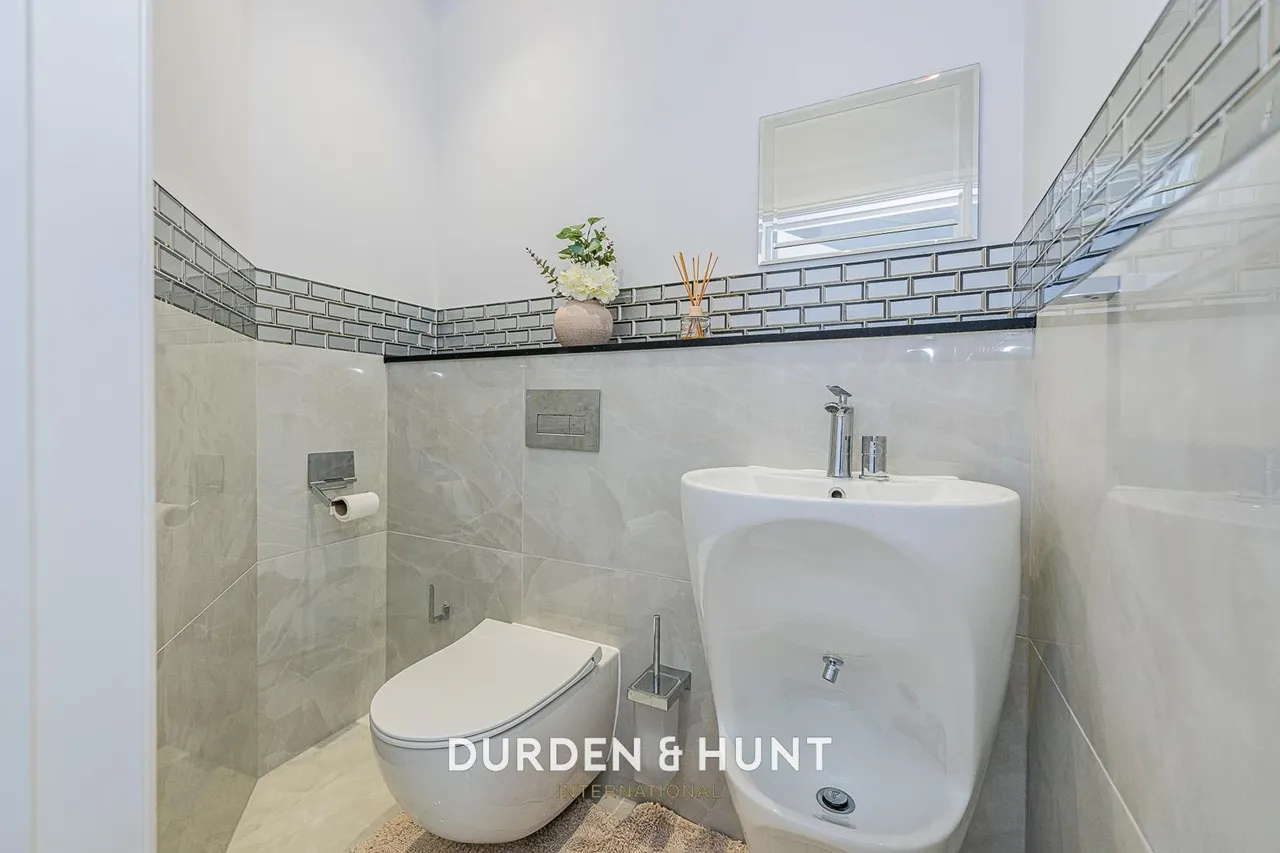 Regents Drive, Woodford Green, IG8, photo 12
