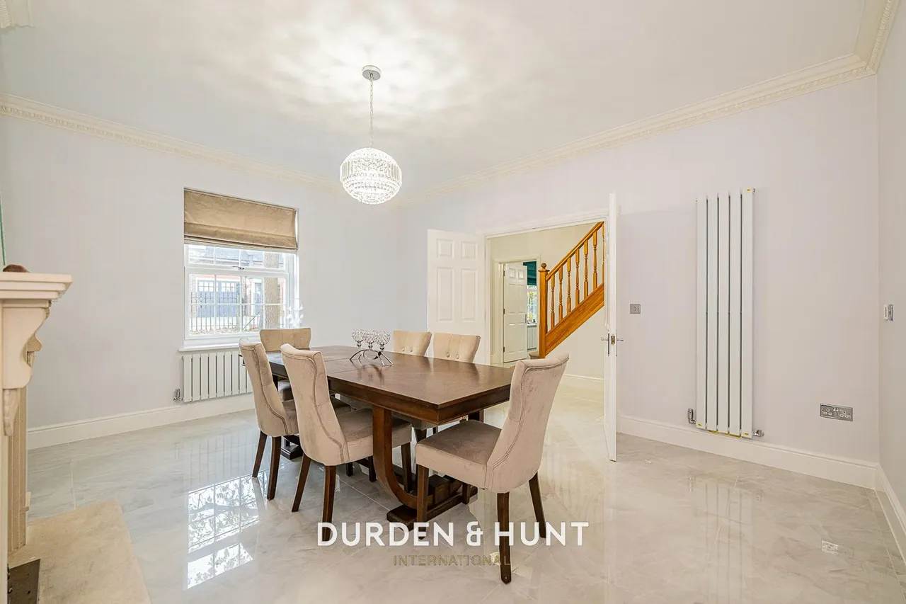 Regents Drive, Woodford Green, IG8, photo 6