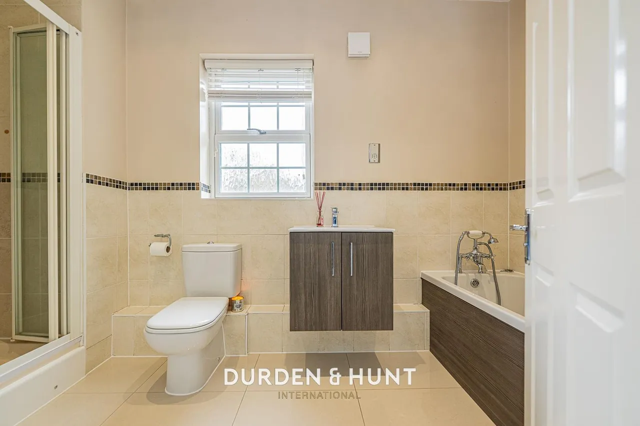 Regents Drive, Woodford Green, IG8, photo 24