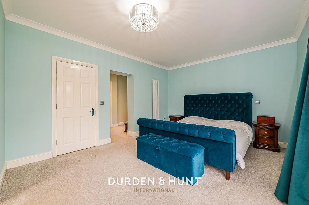Regents Drive, Woodford Green, IG8, photo 21