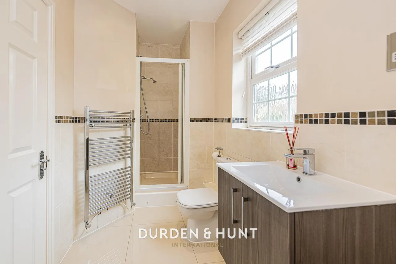 Regents Drive, Woodford Green, IG8, photo 26