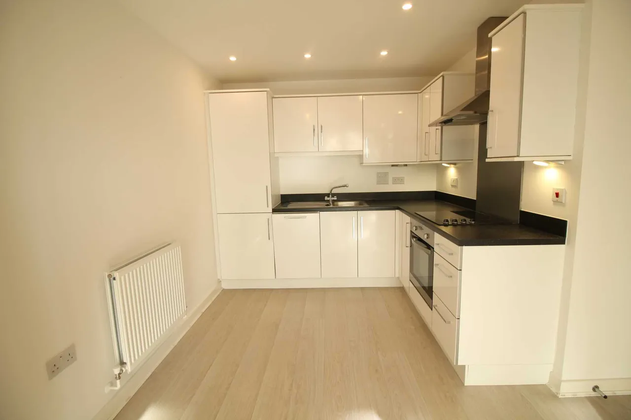 Burgoyne House, Brentford, TW8 0GB, photo 7