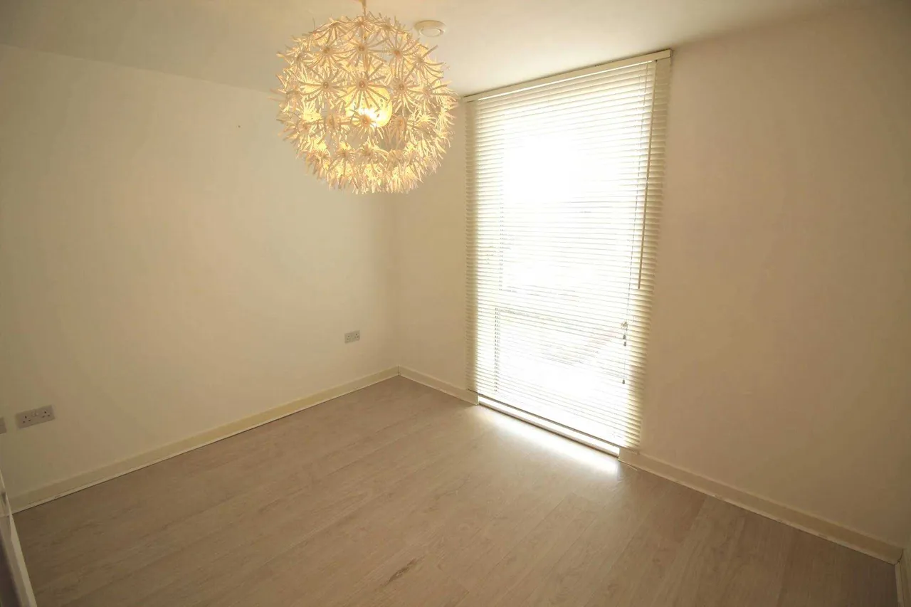 Burgoyne House, Brentford, TW8 0GB, photo 5